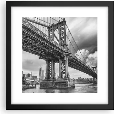 Produktbild von Gerahmtes Poster - Schwarzer Rahmen - Manhattan Brücke Schwarzweiß - 30x30 cm - Wand Bild - Wanddeko - Wandbilder - Wandposter - Bilderrahmen - Bilder - Kunstdruck - Wandbild - P2BAC30x30-4156