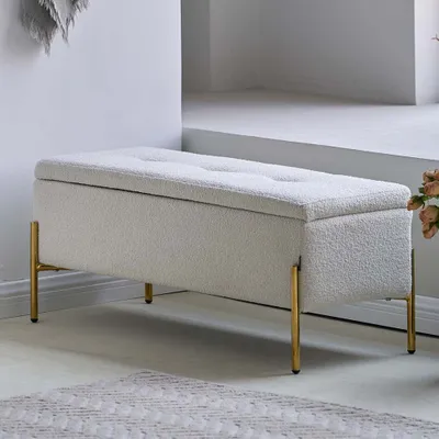 Produktbild von Milton & Oldbrook Bouclé Hocker Sintra Off White