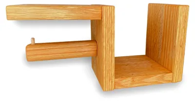 Produktbild von Toilettenpapierhalter aus Holz ohne Bohren mit Ablage und Gravur | Massivholz Eiche | Handgefertigter WC-Rollenhalter | Geschenkidee für das Bad