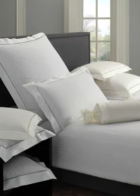 Produktbild von elegante Bettwäsche White House l Größe 40x80 155x220 cm l Farbe Weiß l Reine Baumwolle