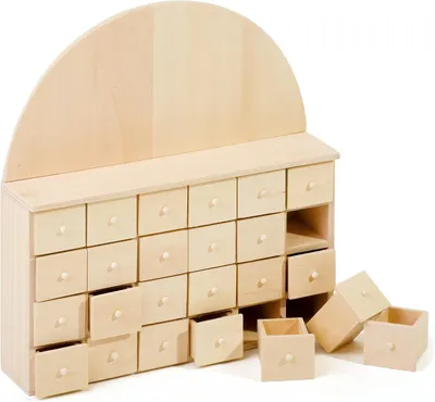 Zdjęcie produktu dla Adwentowy kalendarz drewniany - zestaw 25 elementów - 24 przegródki - 5,5 x 24 x 25,5 cm - styl rustykalny