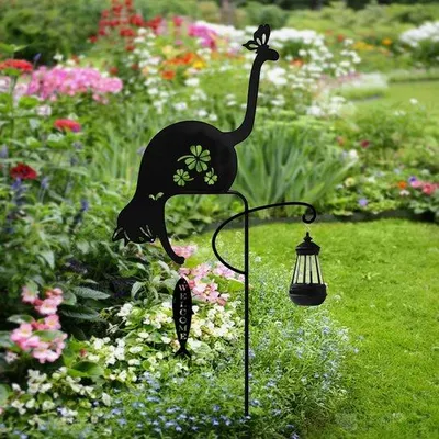 Produktbild von Solarbetriebene Katzenklauw-Lampe - Metallenes Gartenornament in Katengestalt - Dekoration für Gärten, Terrassen, Pergolen.