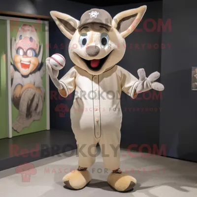 Produktbild von Beiger REDBROKOLY Fledermaus Maskottchen Kostüm charakter bekleidet mit einem Baseball-T-Shirt und Stirnbändern
