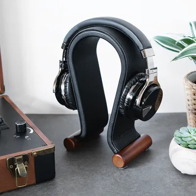 Produktbild von Navaris Universal Kopfhörerständer mit Kunstleder Bezug - Kopfhörer Halter Gaming Headset Halterung - On Ear Headphone Stand - in Schwarz