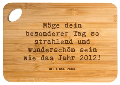 Produktbild von Mr. & Mrs. Panda Schneidebrett Spruch 2012 Geburtstag - Transparent - Geschenk, Geburtstagsgeschenk, Frühstücksbrett, Glückwunsch, strahlend, Holzbrett, Glück, Brett