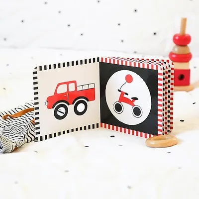 Obrázek produktu pro Baby Cars: Kontrastbuch für Babys mit Öffnungen · kontrastreiche Bilder angepasst an Babyaugen · Schwarz Weiß Rot Buch für Neugeborene · Mein erstes Bilderbuch · Montessori Buch