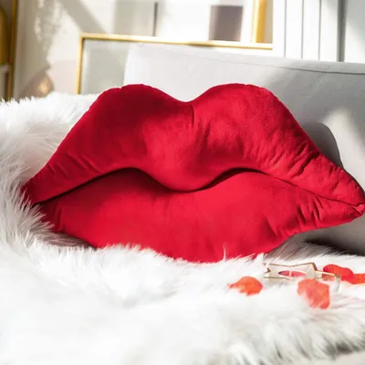 Produktbild von 3D Lippenkissen mit weicher Füllung 60 x 30 cm