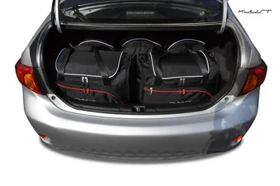 Obrázek produktu pro Sada cestovních tašek Toyota Corolla 2006-2013 (sedan)