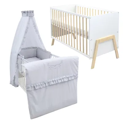 Produktbild von Babybett Kinderbett Gitterbett Juna 60x120 Weiß Schutzgitter Matratze Bettwäsche Set 10tlg Royal Rüsche Grau