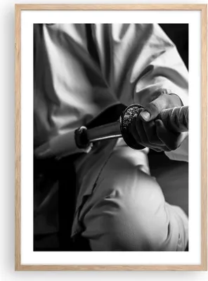 Produktbild von Gerahmtes Poster - Rahmen in heller Eiche - Samurai-Schwert - 50x70 cm - Wand Bild - Wanddeko - Wandbilder - Kunstposter - Wandposter - Bilderrahmen - Bilder - Kunstdruck - Wandbild - P2NPA50x70-3746
