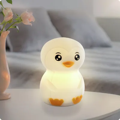 Produktbild von ANSMANN Nachtlicht Kinder Silikon aufladbar dimmbar 7 Farben Pinguin