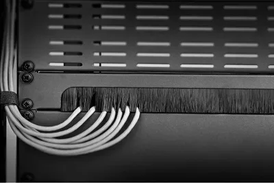 Produktbild von Renkforce RF-3429142 19 Zoll Netzwerkschrank-Bürstenleiste 1 HE Schwarz