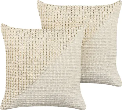 Produktbild von BELIANI Dekokissen 2er Set Hellbeige Baumwolle 45 x 45 cm Bezug mit Füllung Reißverschluss Strukturiert Geometrisches Muster Boho Wohnzimmer Deko