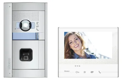Produktbild von BTICINO Video-Set Flex’ONE, SFERA ekey-Fingerprint, CLASSE300 X13E, 2-Draht, 1 Stk.