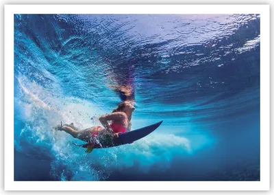 Produktbild von Poster - Poster ohne Rahmen - Surfen Frau Unterwasser - 100x70 cm - Wand Bild - Wanddeko - Wandbilder - Kunstposter - Wandposter - Bilder - Kunstdruck - Wanddekoration - Wandbild - P2XAA100x70-4274