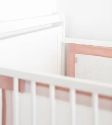 Produktbild von ROSA Atmungsaktiv 2 TLG. Netzstoff BETTUMRANDUNG Babybett Umrandung Neugeborene Baby Sprossen Bett Schutz für 140x70 cm Babybett SET 2 Stück 130x30cm