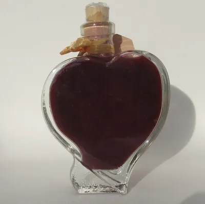 Produktbild von Geschenkherz Amore Brombeer-Essig mit 50% frischen Brombeeren 100ml Valentinstag
