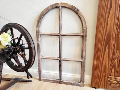 Deko Holzfenster mit Rundbogen