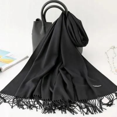 Produktbild von Schal - Großer Warmer Schal - Elegant - Modischer Schal - Damen - Halstuch - Schwarz