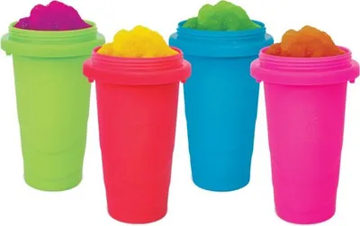 Produktbild von Chillfactor Slusheis Maker Set – 4er Set, BPA-Frei, Slush Eis Maschine für Erfrischende, Selbstgemachte Eisgetränke, Ideal für Sommerpartys und Kinder