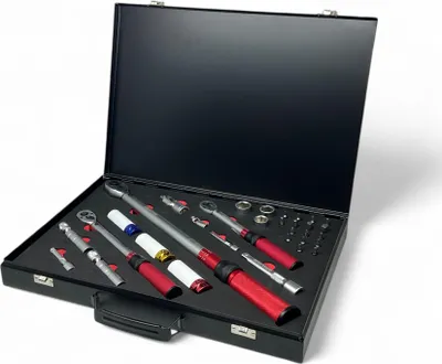 Produktbild von UltraToolz Drehmomentschlüssel Satz 32 tlg Steckschlüssel Umschaltknarre 2-220 NM