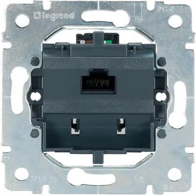 Produktbild von Legrand 775828 Datendose Kat.6 1-fach UTP m.8poligem Steckergesicht ungesch.
