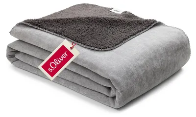 Produktbild von s.Oliver Lounge Decke 150x200 - Polyesterflausch kuschelig, warm & waschbar, Kuscheldecke grau – Größe 150 x 200 cm