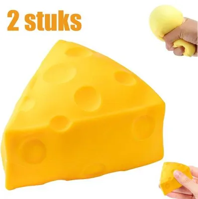 Obrázek produktu pro Hračky proti stresu – 2 ks – žluté, měkké, trojúhelníkové ve tvaru sýra – nelepí – pro dospělé i děti