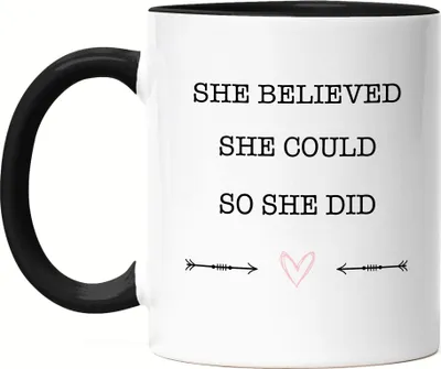 Produktbild von Tasse Schwarz She Believed She Could So She Did Spruch Geschenk für Superheldin Frauenpower Frauentag Feminismus
