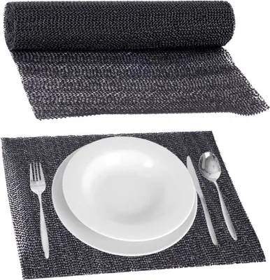 Produktbild von Vielseitige Antirutschmatte aus flexiblem, schwarzem Material