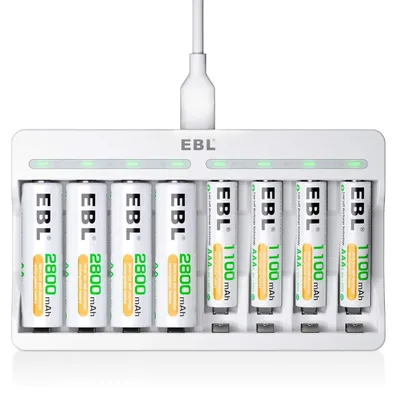 Productafbeelding van Acculader met 4 x AA 2800 mAh en 4 x AAA 1100 mAh batterijen