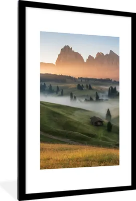 Produktbild von MuchoWow® Gerahmtes Poster Berg - Nebel - Landschaft 60x90 cm - Poster mit Schwarzem Bilderrahmen Wandposter Rahmen Foto Bilder - Dekoration - Wandposter Wohnzimmer - Hochwertig