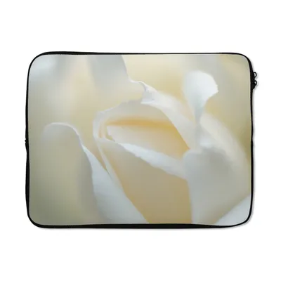 Produktbild von MuchoWow® Laptop Hülle 17 Zoll Laptoptasche Rosen - Blumen - Weiß - Zipper - Schutzabdeckung