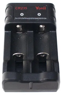 Produktbild von Ladegerät für CR2 und CR123A Akkus (LiFePO4) - 2-fach