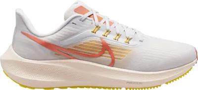 Produktbild von NIKE Air Zoom Pegasus 39 Schuhe Damen weiss 9,5