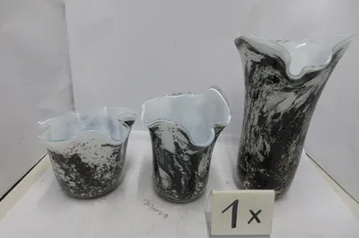 Produktbild von GILDE Vase Petunia, schwarz, weiß H.16,5 cm