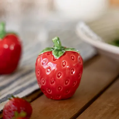 Produktbild von Deko Erdbeere Gardby - rot: Erdbeere stehend