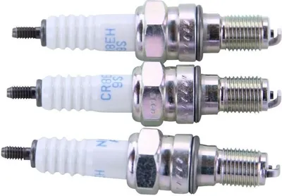 Image de Bougie d'allumage NGK CR8EH9S, 7750, 3 pièces