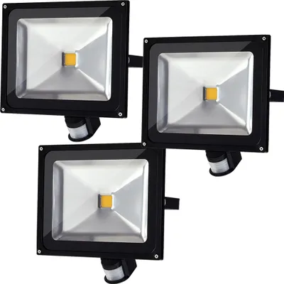 Produktbild von Greenmigo 3x 30W Fluter mit Bewegungsmelder Strahler Warmweiß Schwarz Aluminium Gehäuse IP65 Wasserdicht LED Lampe Wandleuchter Flulicht Flutbeleuchtung LED Gartenlampe Außenstahler