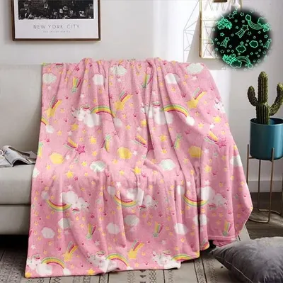 Imagen del producto de Manta suave para niños, diseño de unicornio y dinosaurio, que brilla en la oscuridad