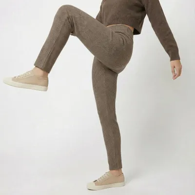 Produktbild von Thermoleggings Damen Nadelstreifen Look Gr. 36-44 weich gefüttertr Haushose, KI-generiertes Bild