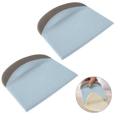Produktbild von Küchen-Teigspachtel mit doppelter Messskala, Lebensmittelgeeignet, rutschfester TPR-Griff, vielseitig für Backen & Teigbearbeitung