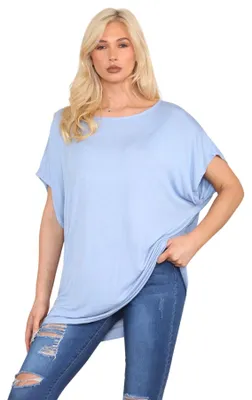Productafbeelding van Janisramone, dames, nieuwe collectie: top met wijde mouwen, model "batwing", halterneck en losse pasvorm