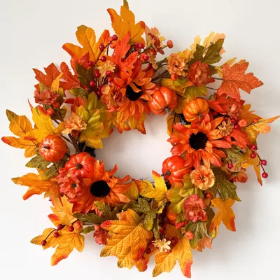 Herbstkranz 60 cm mit Kürbis, Ahornblatt & Beeren