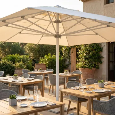 Immagine prodotto di Milani Home - ombrellone da giardino 5 x 5 m palo centrale in alluminio, telo bianco in poliestere, per terrazzo, piscina, bar e ristorante