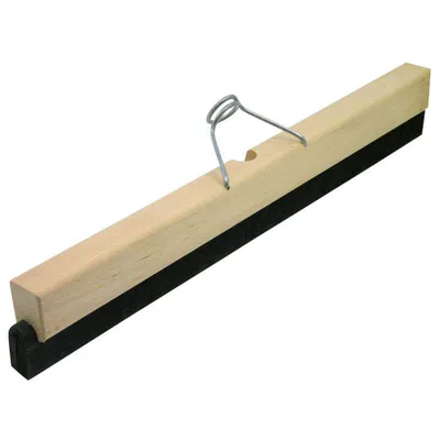 Produktbild von Wasserschieber mit Holzkörper und doppelter Moosgummi-Lippe Länge 800 mm