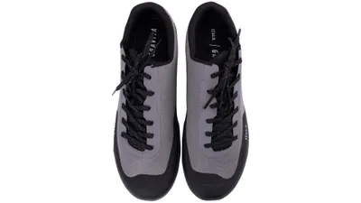 Fizik Downhill-/Enduro-Schuh ''Gravita Verso Flat - grey/mud