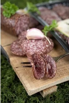 Produktbild von Salami z jelenia 120 g plasterki Las Huberta