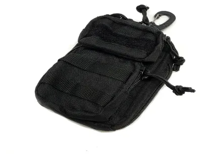 Produktbild von Taktischer Schlüsselanhänger im Design eines Mini-Rucksacks mit Karabinerhaken