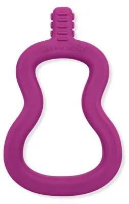 Productafbeelding van ARK Therapeutische Babygitaar, paars. Zacht, BPA-vrij, gitaarvormig kauwspeelgoed voor de vroege mondmotorische ontwikkeling van baby's en peuters, onder begeleiding.